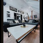 Rm Luxury In • 6 People • Free Parking • Pets براغ