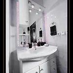 Rm Luxury In • 6 People • Free Parking • Pets براغ