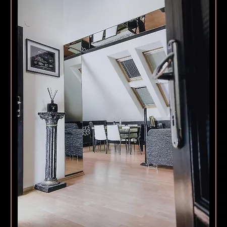 Rm Luxury In • 6 People • Free Parking • Pets Apartment
