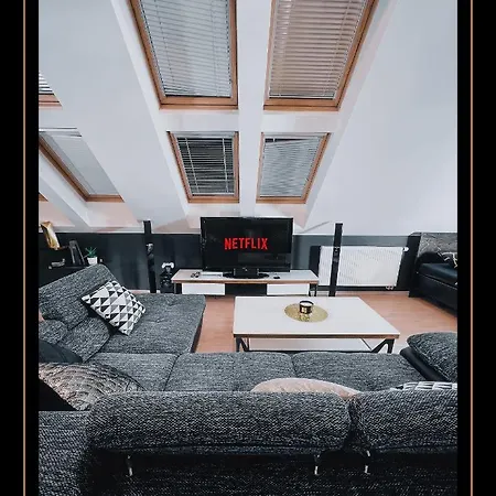 Rm Luxury In • 6 People • Free Parking • Pets Apartment *
