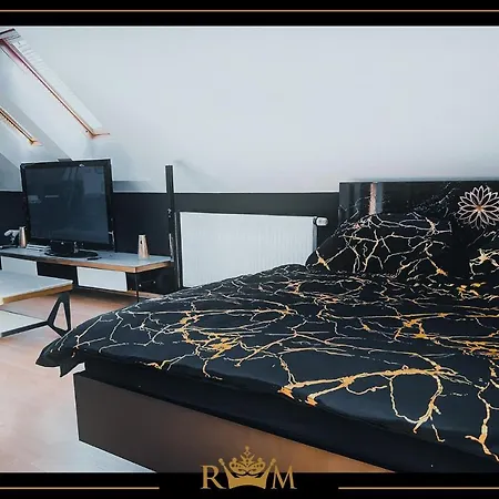 Rm Luxury In • 6 People • Free Parking • Pets Apartment *