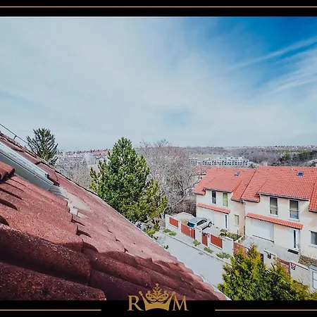 Rm Luxury In • 6 People • Free Parking • Pets *